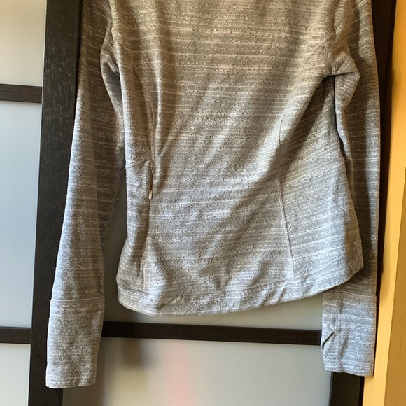 Lululemon Close to Crossing long sleeve Rulu top with tulip hem - Picture 7 of 9